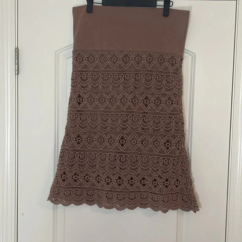 Solitaire Lace Crochet Skirt - Size Large